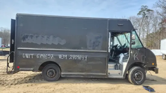 Picture of 2011-workhorse-custom-chassis-w62